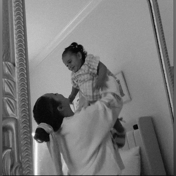 🥰 - Picture 3 of 7